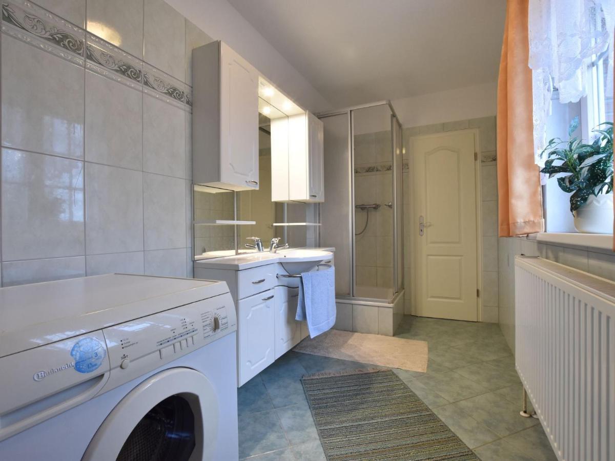 Classy Apartment In Boltenhagen With Terrace Buitenkant foto